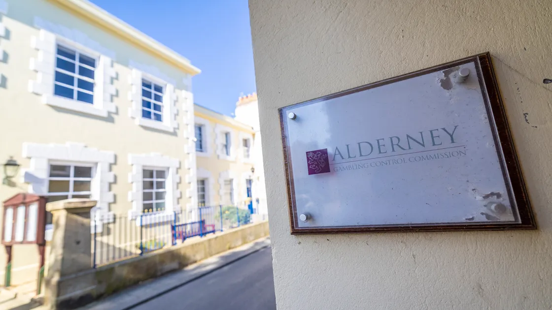 Officials in Alderney and Guernsey have been unable to confirm the value of Alderney’s e-gambling industry to the Bailiwick. 