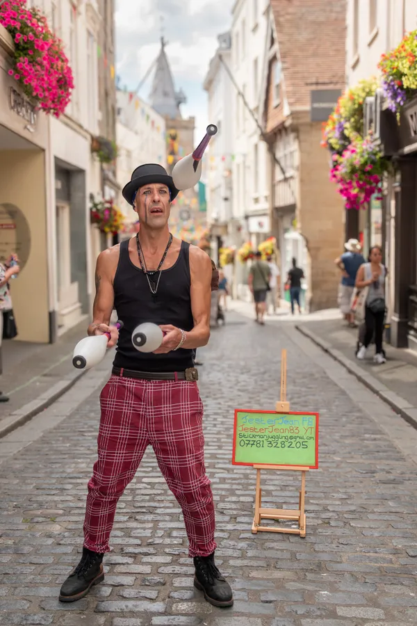 Juggler ‘Jester Jean’ at the Guernsey Street Festival 2026.