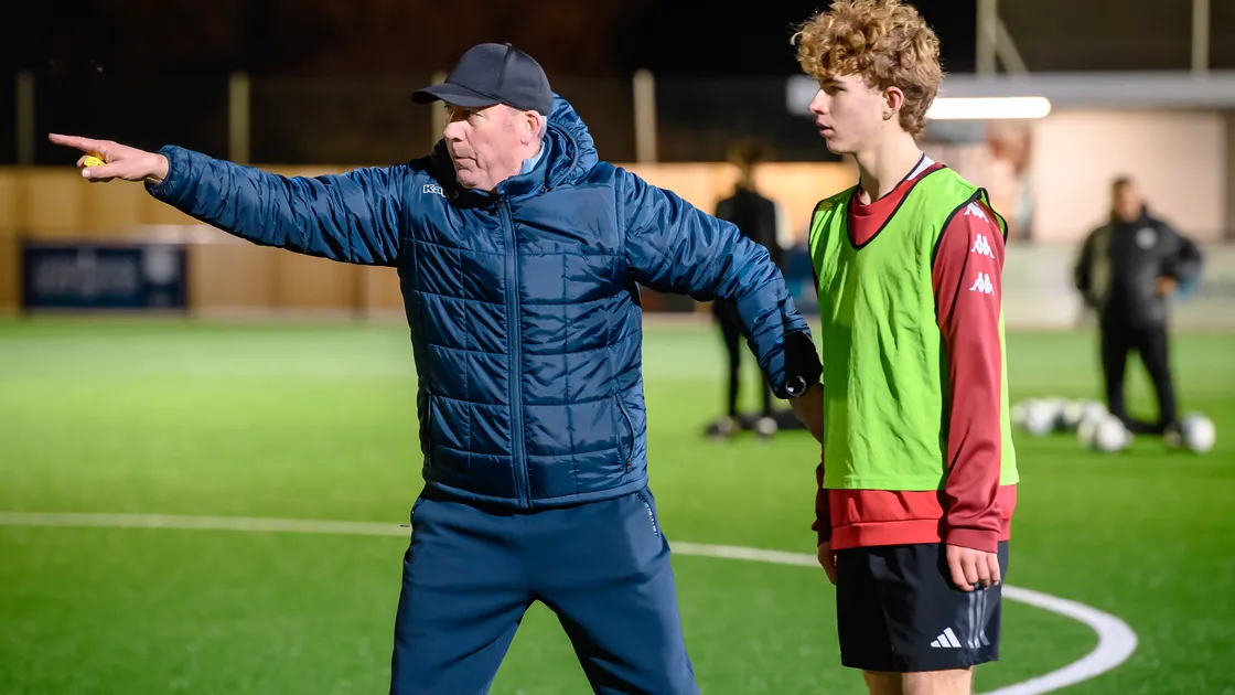 Rene Meulensteen came to Guernsey to conduct several training sessions over a day at Aztech and Victoria Park with The Coaching Manual