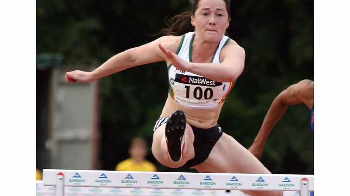 Robilliard sets new 100m hurdles island record
