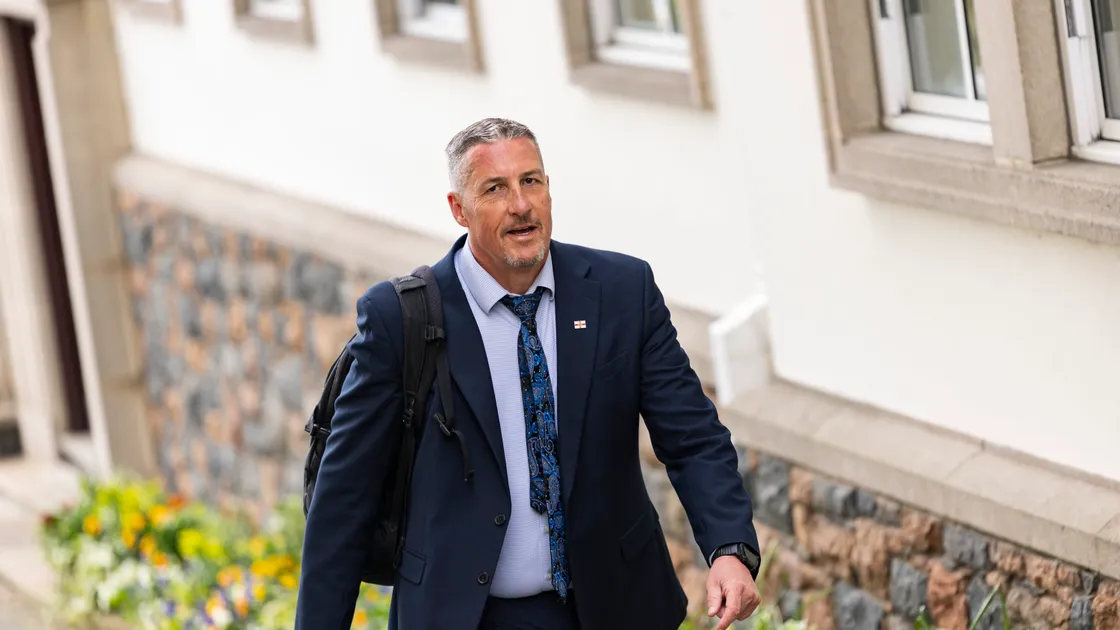 Deputy Andy Cameron said he believed the failure of the MyGov programme and other digital developments was a factor in the sickness statistics.