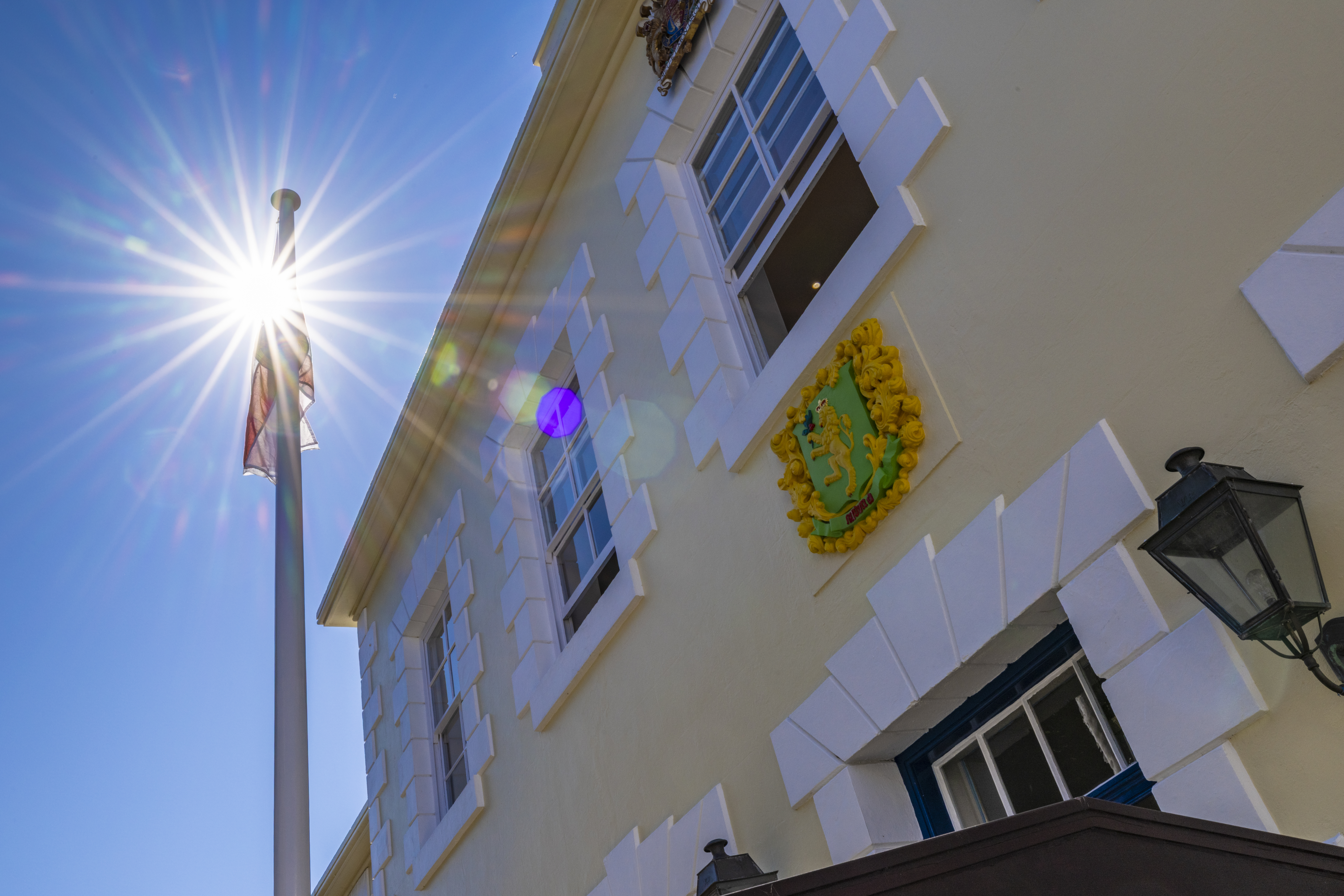 Alderney States votes against cutting its number of members