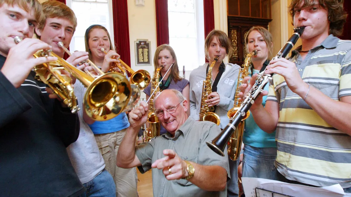 2006: Left to right, Simon Joyner, Harry Whitehouse, Stephanie Collier, Helen Devonshire, Courtney Smith, Daniel Newton, Thomas Claxton and tutor Graham Harry.