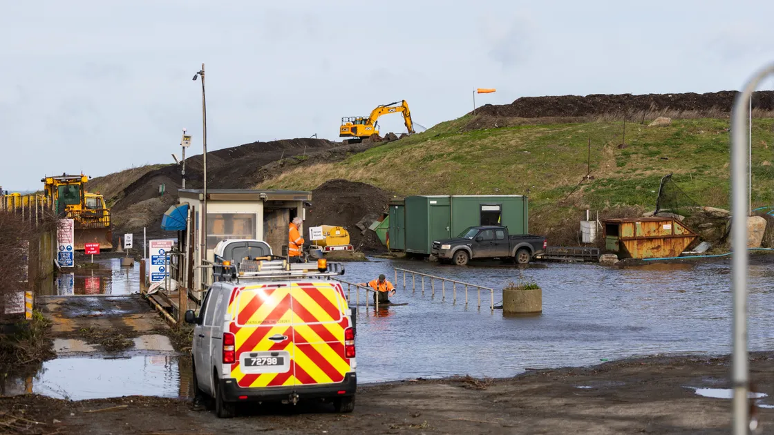 The States put out a notice yesterday advising commercial waste contractors and gardening companies not to go to the Mont Cuet site