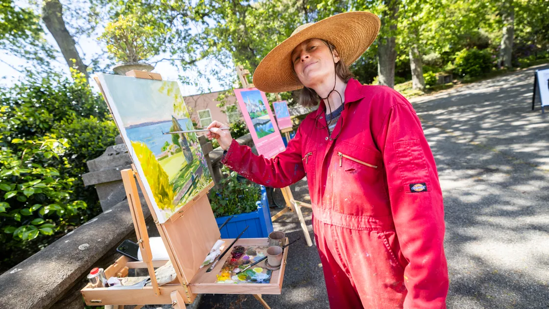 An event was held in Candie Gardens to launch the Normandy programme of the Rendezvous-aux-Jardins, which included artist Susanna MacInnes painting en plein air. Representatives from the Direction Regionale des Affaires Culturelles were in the island to attend the launch and tour some of the local gardens.								(Picture by Sophie Rabey, 34749755)